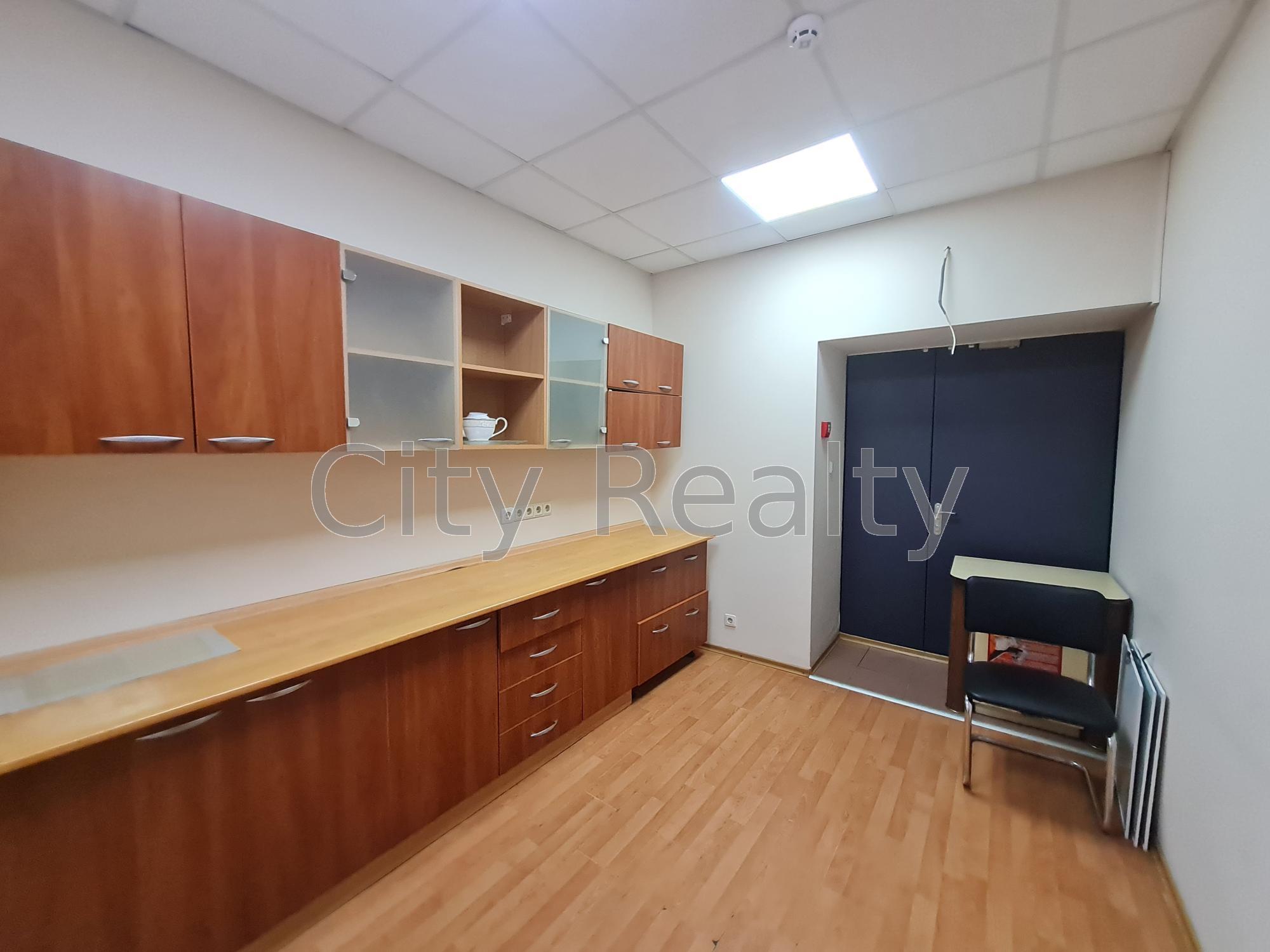 Оренда офісу 184 м², Шовковична вул., 7А