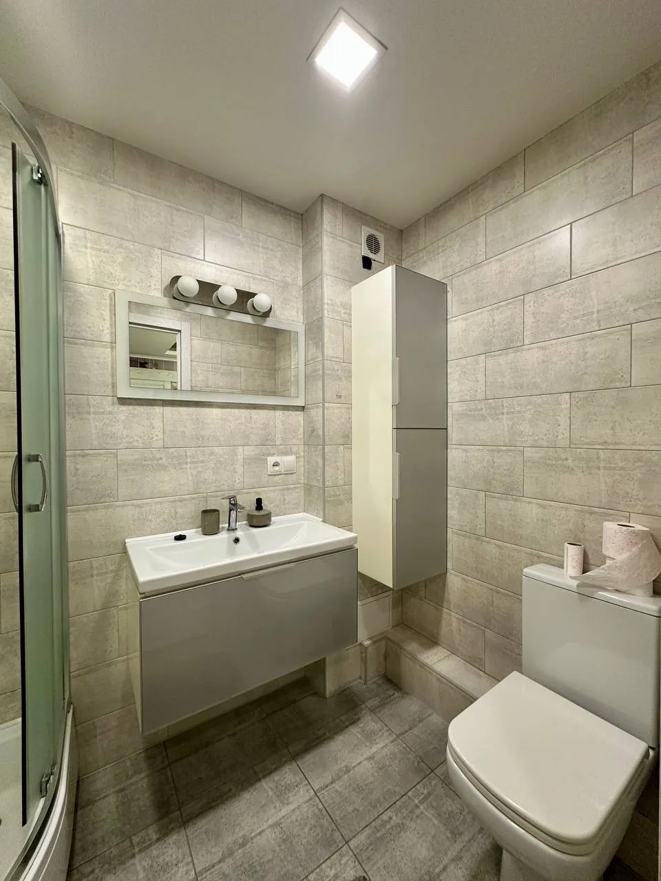 Продаж 3-кімнатної квартири 57 м², Маршала Малиновського вул., 12