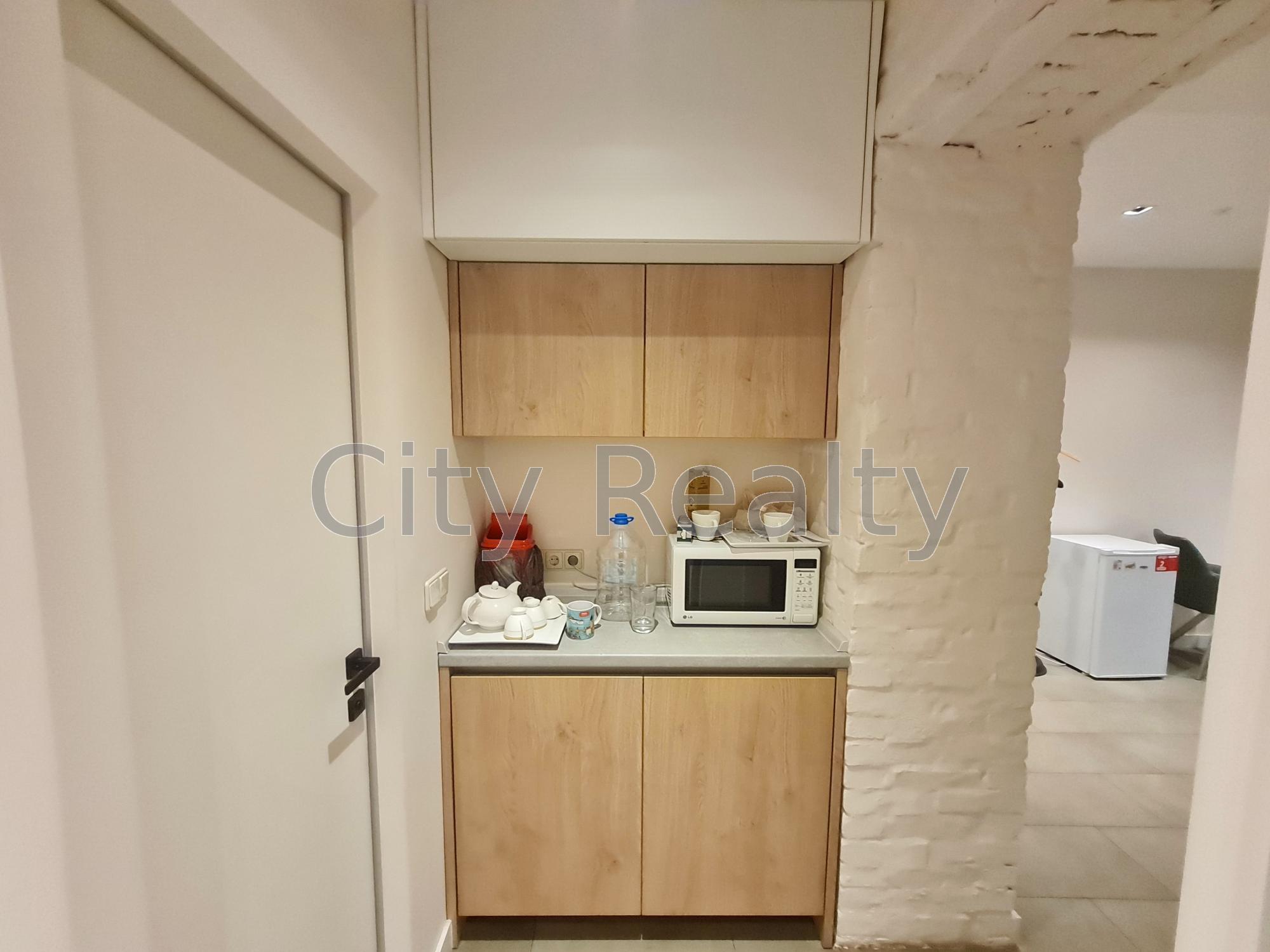 Оренда офісу 87 м², Шовковична вул., 7А