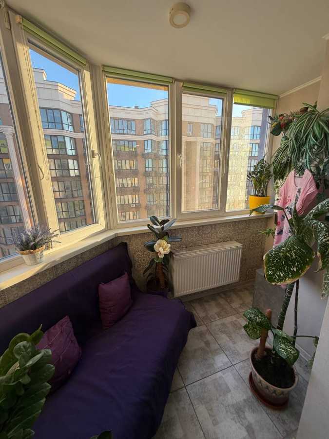 Продаж 1-кімнатної квартири 40 м², Яблунева вул., 13Г