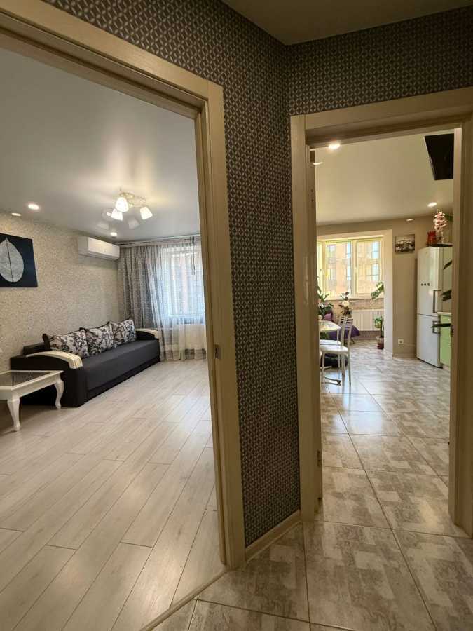 Продаж 1-кімнатної квартири 40 м², Яблунева вул., 13Г