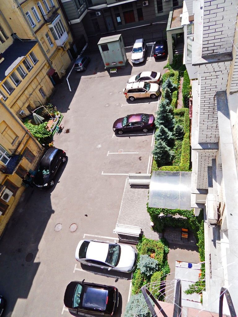 Продаж 4-кімнатної квартири 126 м², Межигірська вул., ул.3/7