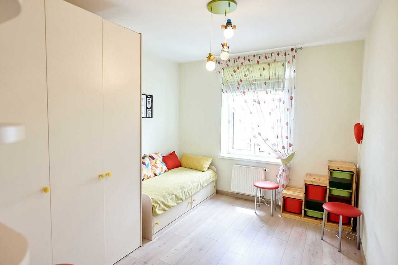 Аренда 4-комнатной квартиры 150 м², Щекавицкая ул.