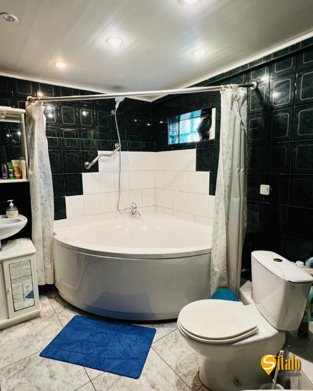 Аренда дома 210 м², Строителей ул.