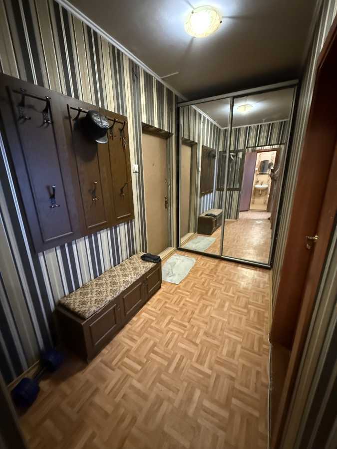 Продаж 1-кімнатної квартири 43 м², Миколи Закревського вул., 97