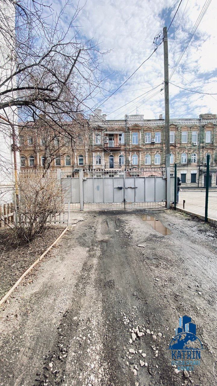 Продажа 2-комнатной квартиры 45 м², Василия Чапленко ул.