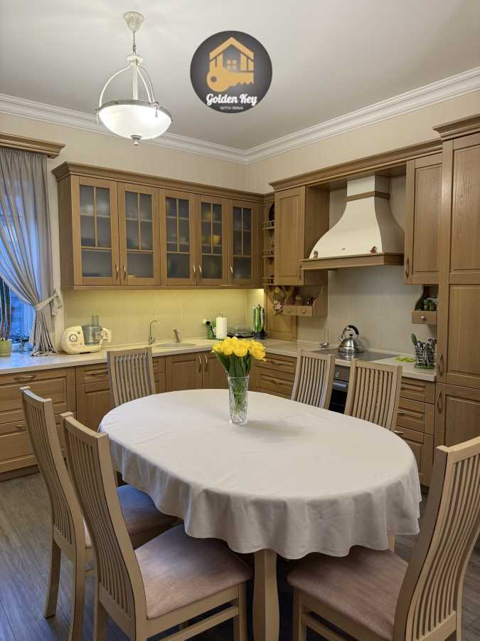 Продажа дома 222.9 м², Липова, 15