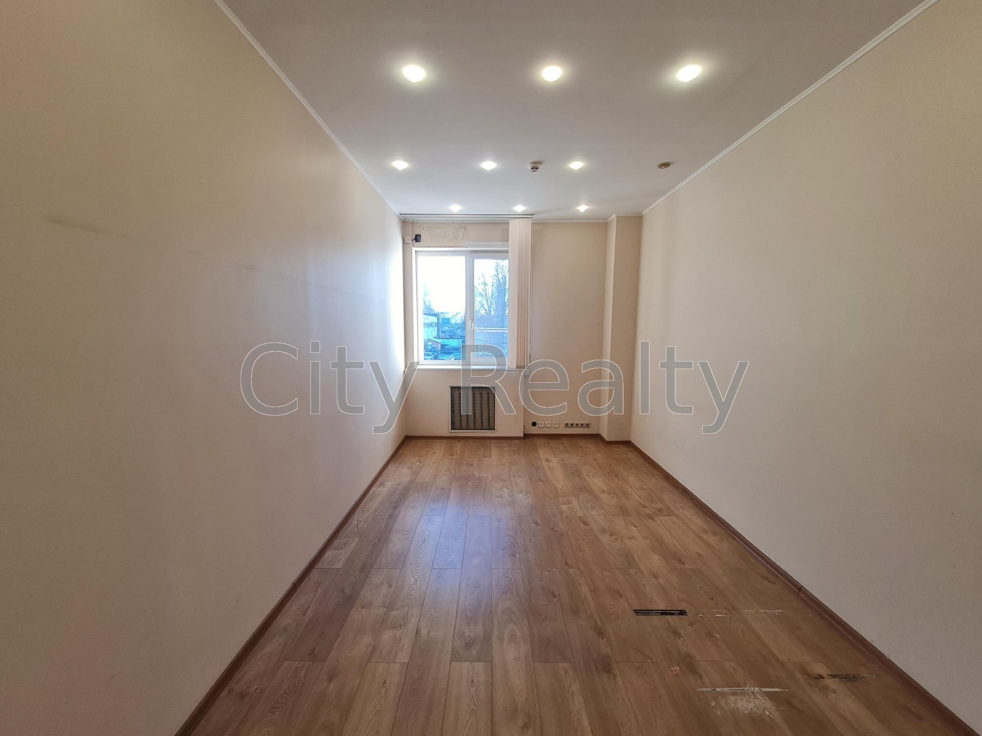 Оренда офісу 99 м², Вікентія Хвойки вул., 18/14