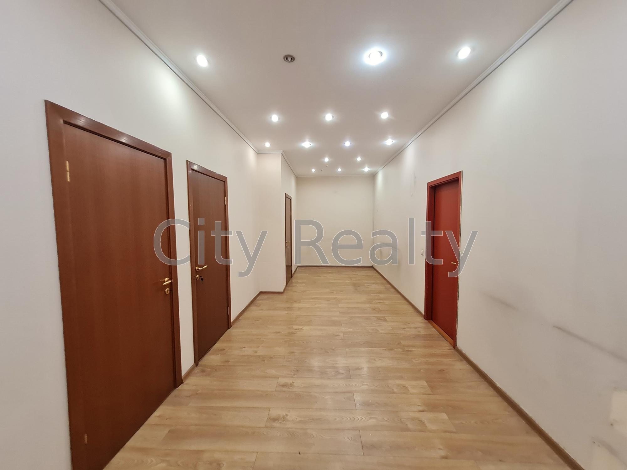 Оренда офісу 99 м², Вікентія Хвойки вул., 18/14