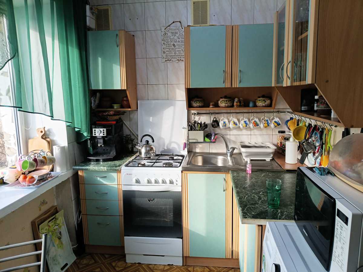 Продаж 2-кімнатної квартири 43.8 м², Зелена вул., 17