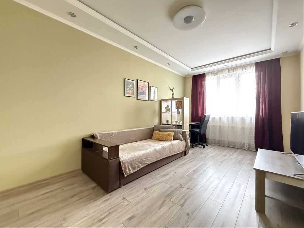 Продаж 2-кімнатної квартири 66.5 м², Європейська, 1