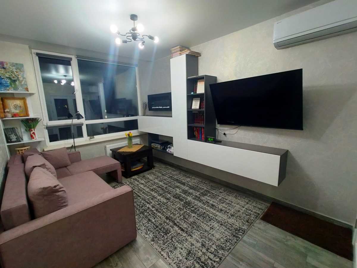 Продаж 2-кімнатної квартири 54 м², Балукова вул., 1а