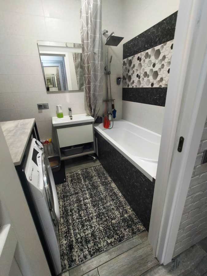 Продаж 2-кімнатної квартири 54 м², Балукова вул., 1а