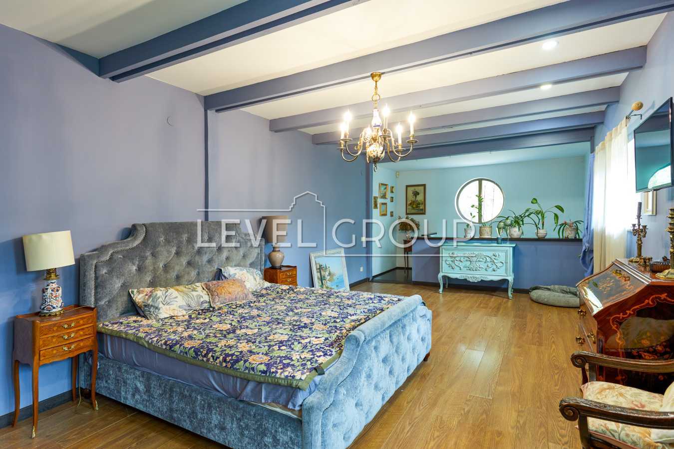 Продажа дома 274 м², Снайпера ул.