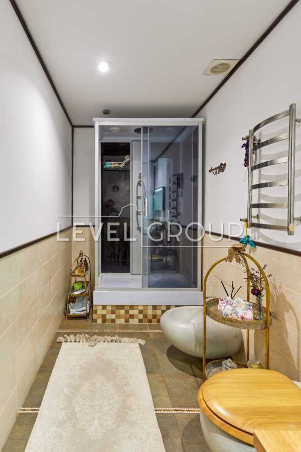 Продажа дома 274 м², Снайпера ул.