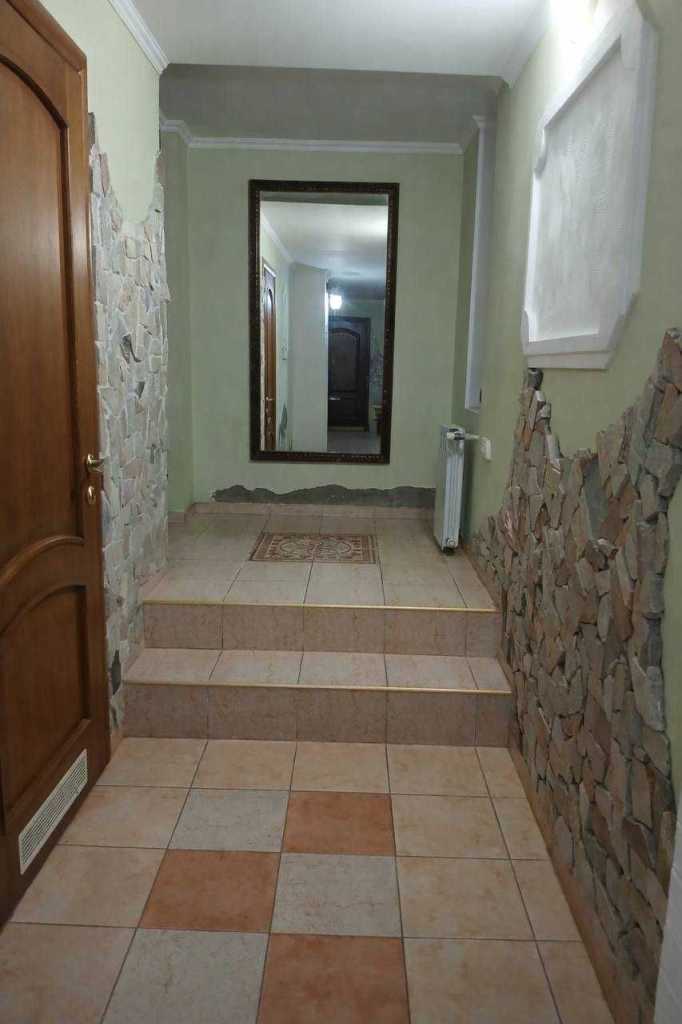 Продажа 2-комнатной квартиры 48 м², Вознесенский пер.