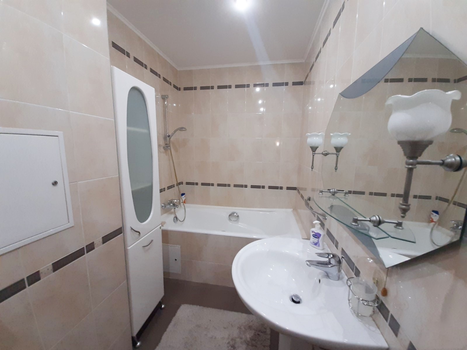 Продаж 2-кімнатної квартири 72 м², Миколи Бажана просп., 10