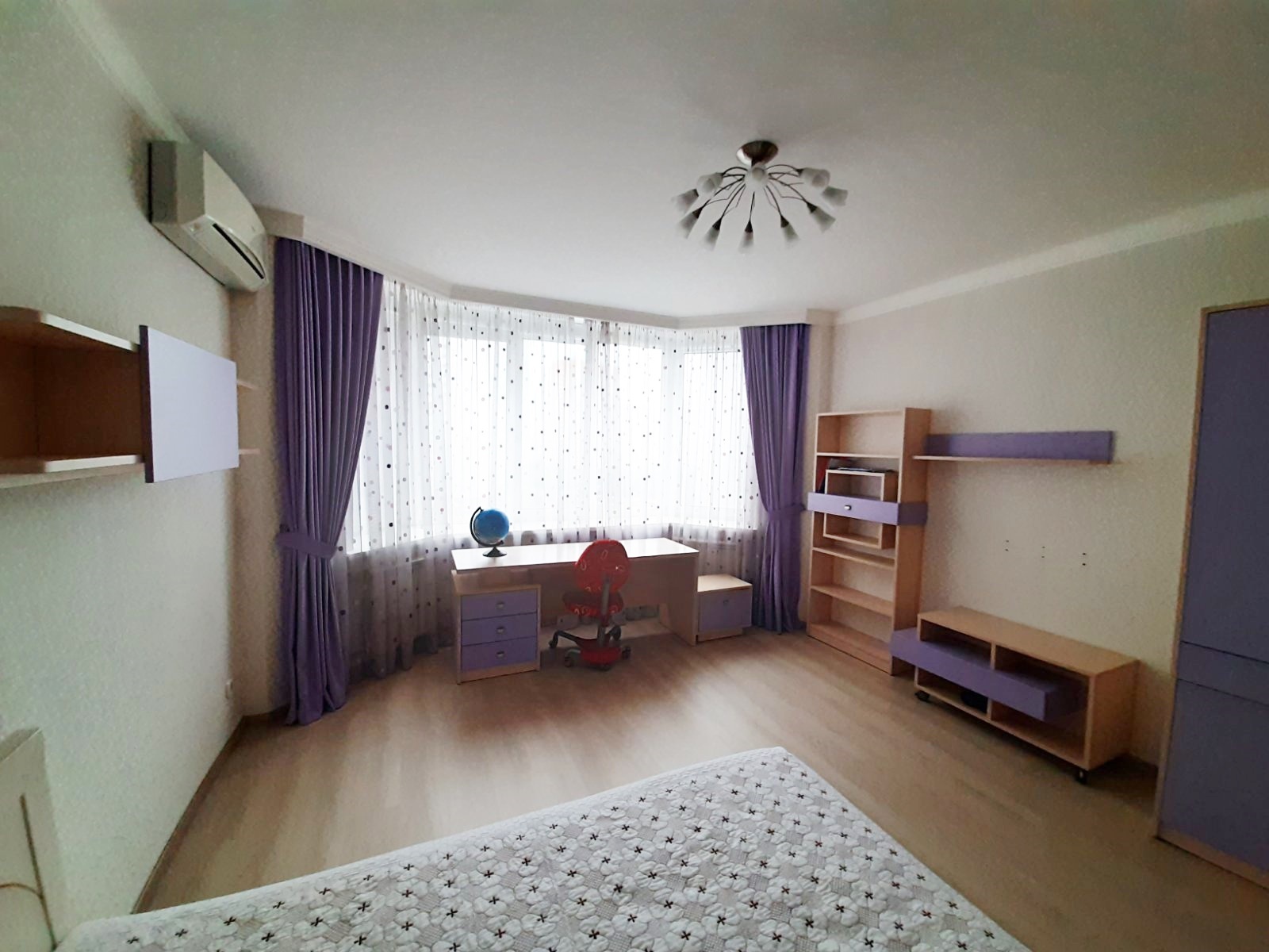 Продаж 2-кімнатної квартири 72 м², Миколи Бажана просп., 10