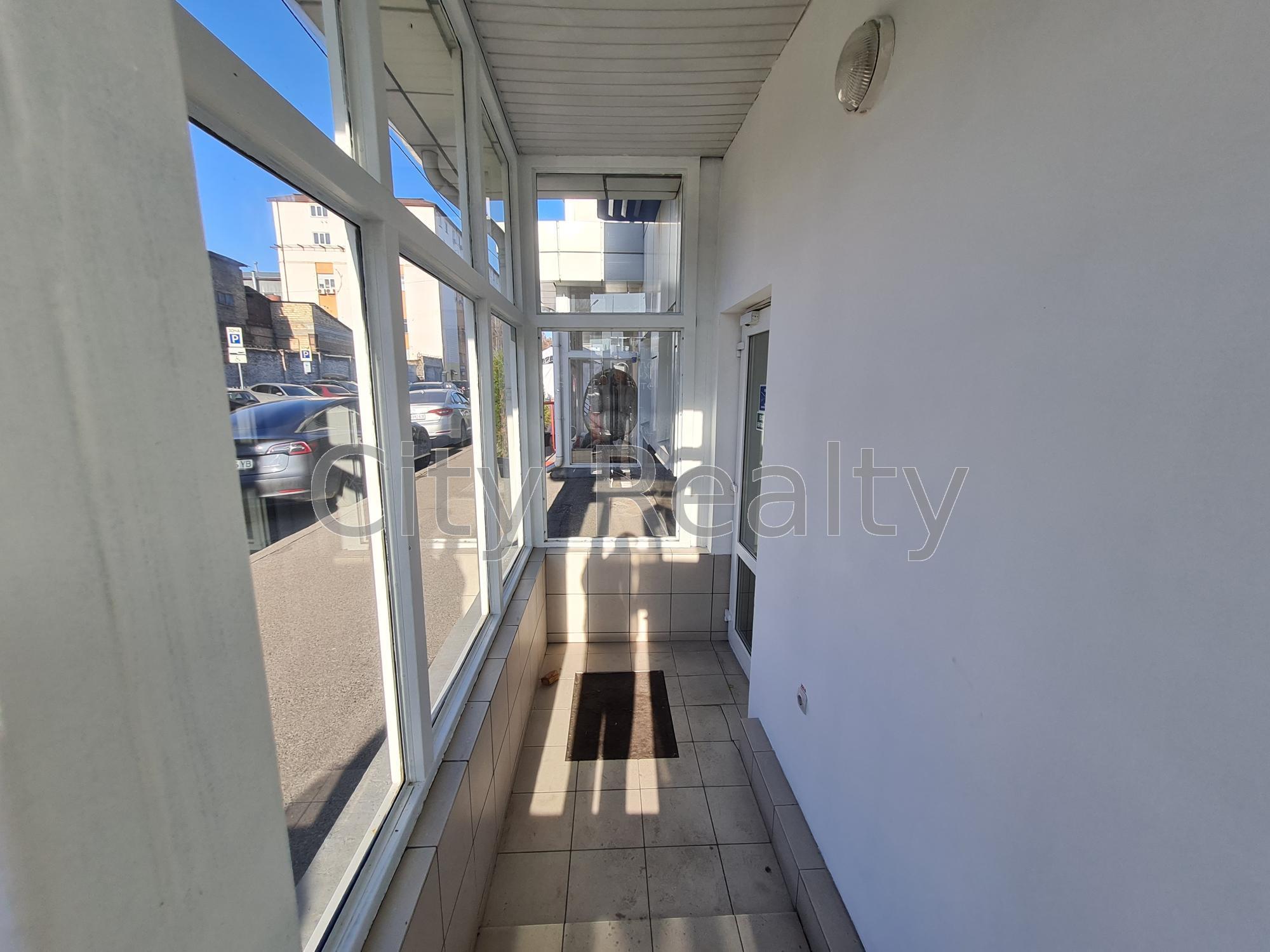 Оренда офісу 37 м², Вікентія Хвойки вул., 18/14