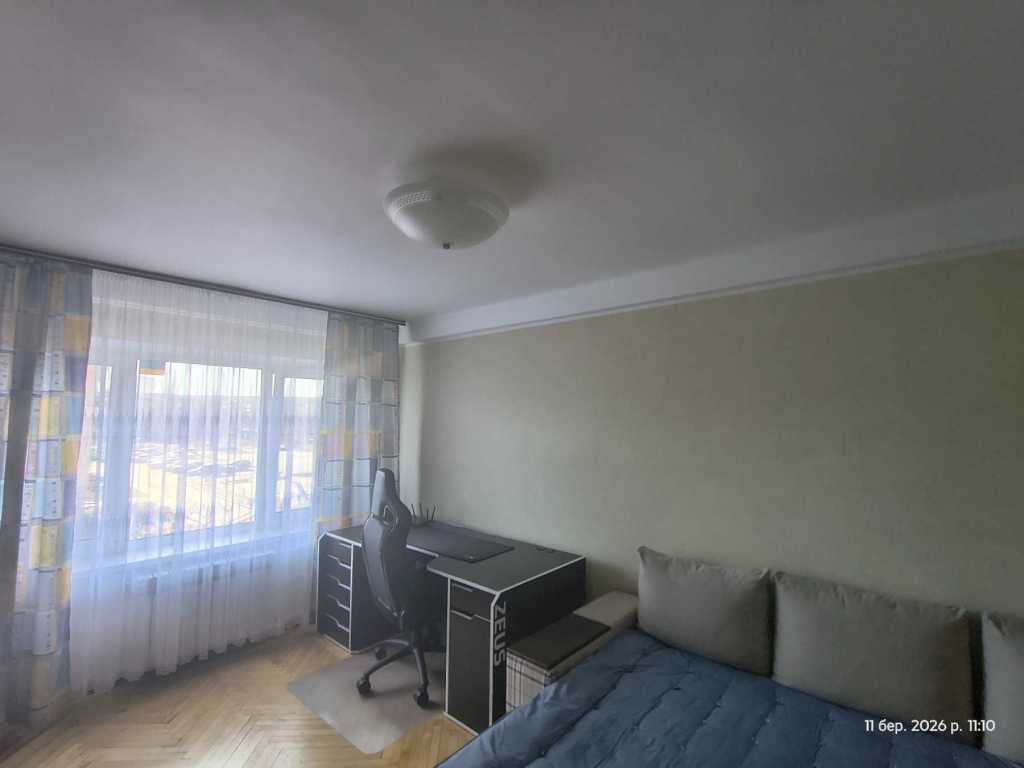 Продаж 2-кімнатної квартири 44 м², Верховної Ради бул., 14