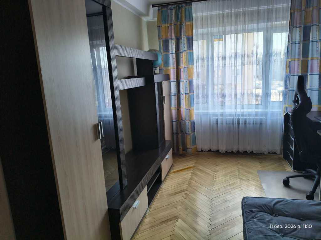 Продаж 2-кімнатної квартири 44 м², Верховної Ради бул., 14