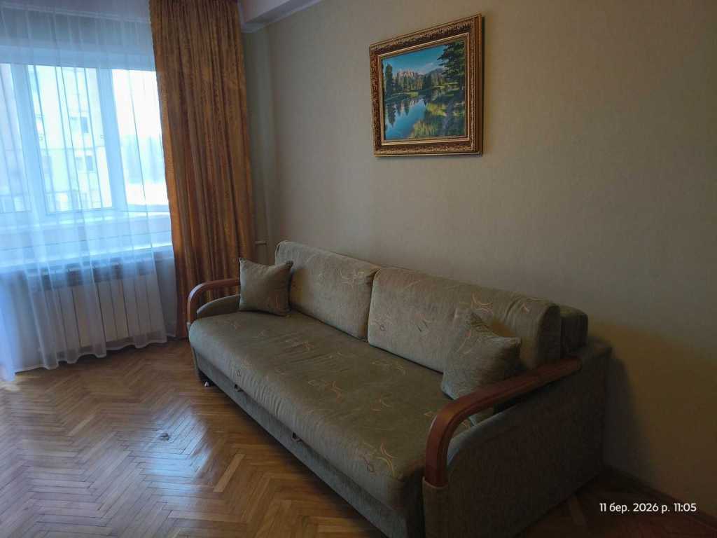 Продаж 2-кімнатної квартири 44 м², Верховної Ради бул., 14