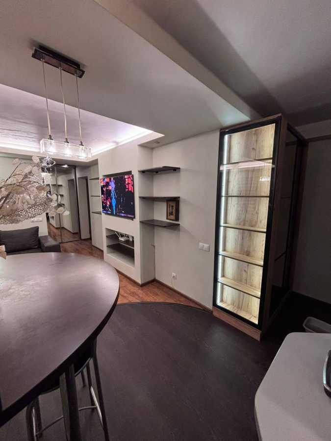 Продаж 3-кімнатної квартири 65 м², Русанівська наб.