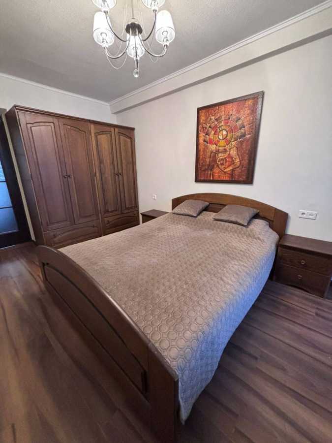 Продаж 3-кімнатної квартири 65 м², Русанівська наб.