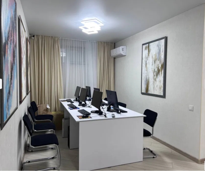 Аренда офиса 46 м², Генуэзская ул.