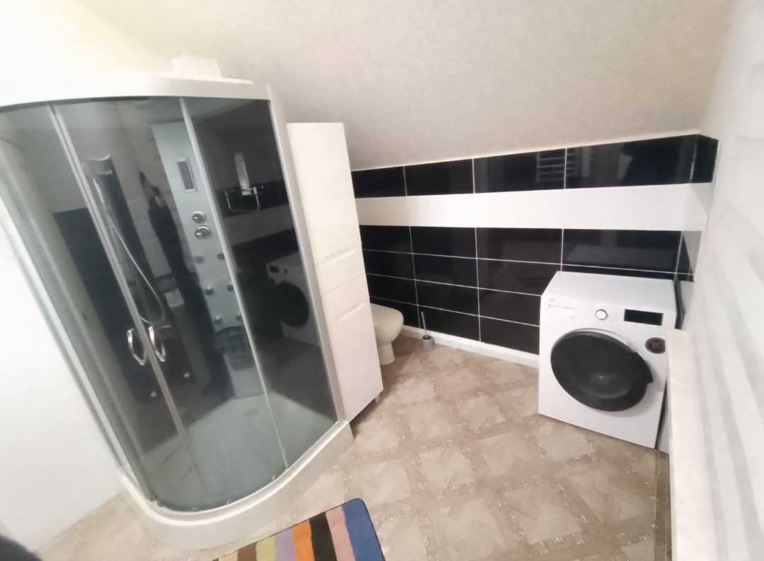 Оренда будинку 200 м², Кутузова вул., 9