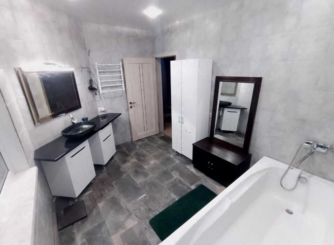 Оренда будинку 200 м², Кутузова вул., 9