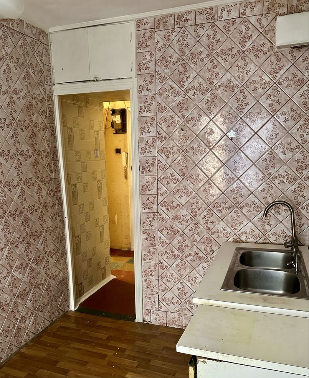 Продажа 3-комнатной квартиры 64 м², Мира просп., 12