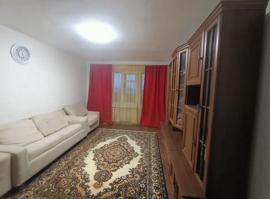 Продажа 3-комнатной квартиры 70 м², Запорожское шоссе, 48