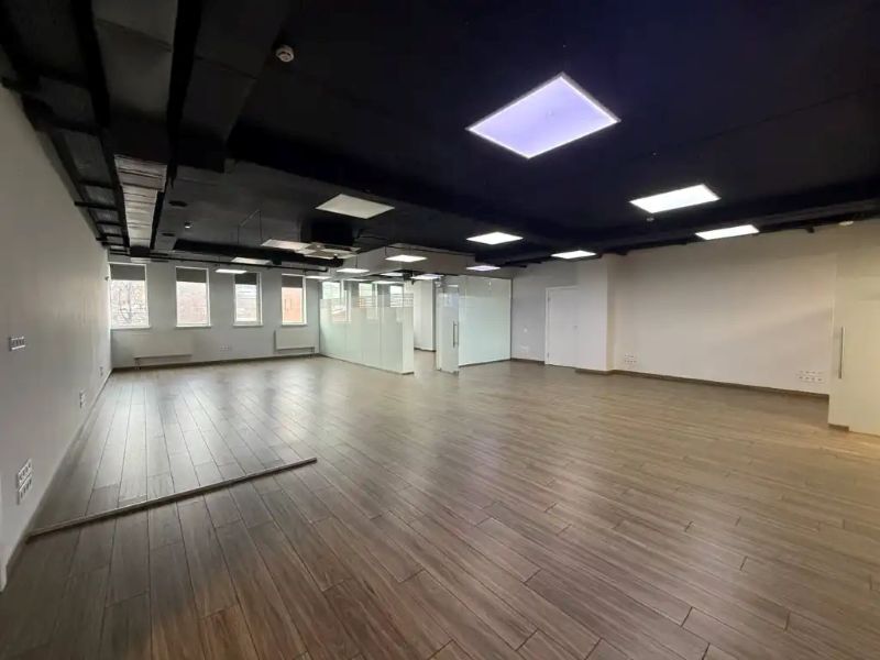 Оренда офісу 250 м², Павла Нирнберга вул., 10