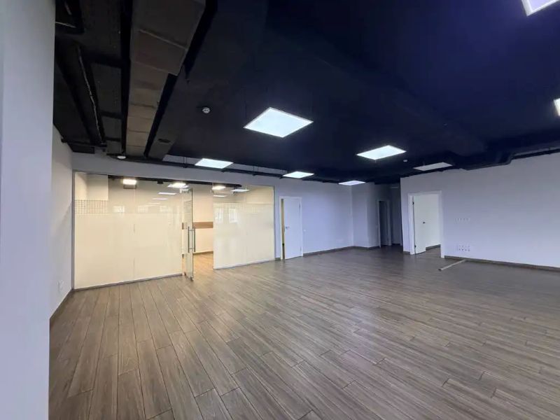 Оренда офісу 250 м², Павла Нирнберга вул., 10