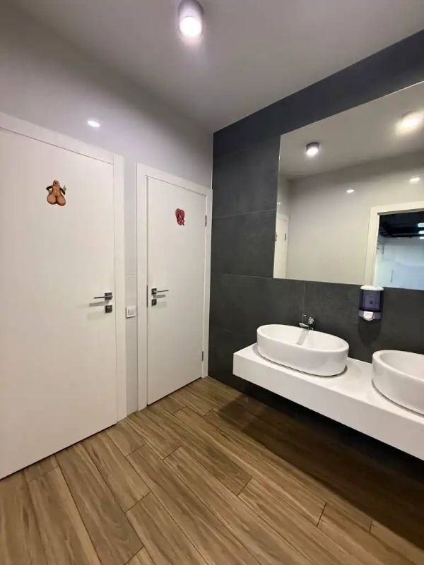 Оренда офісу 250 м², Павла Нирнберга вул., 10