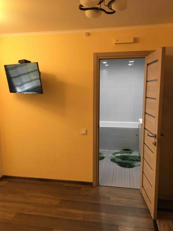 Продаж 2-кімнатної квартири 56 м², Любарського вул., 84