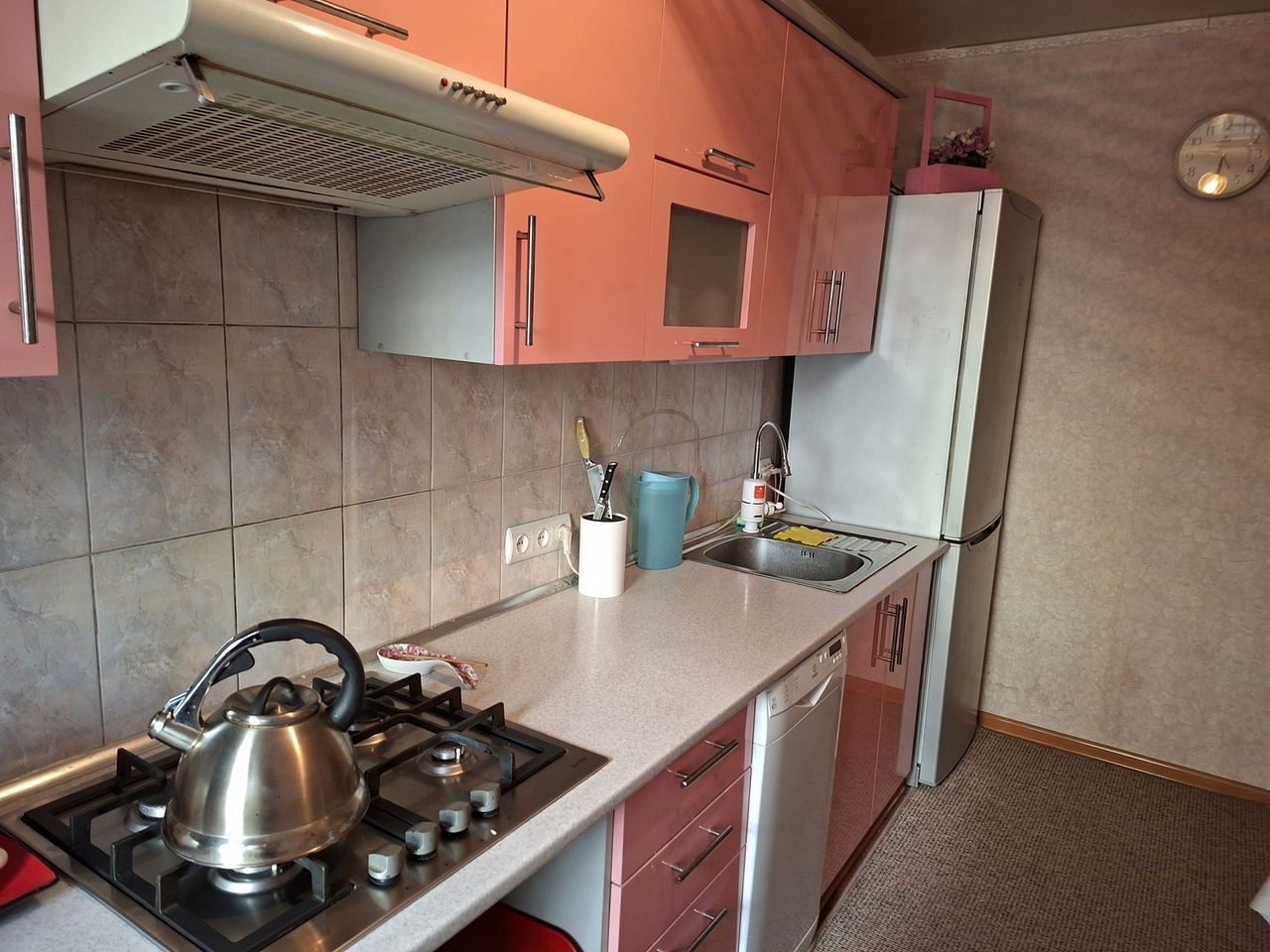 Продаж 4-кімнатної квартири 80 м², Березинська вул., 35