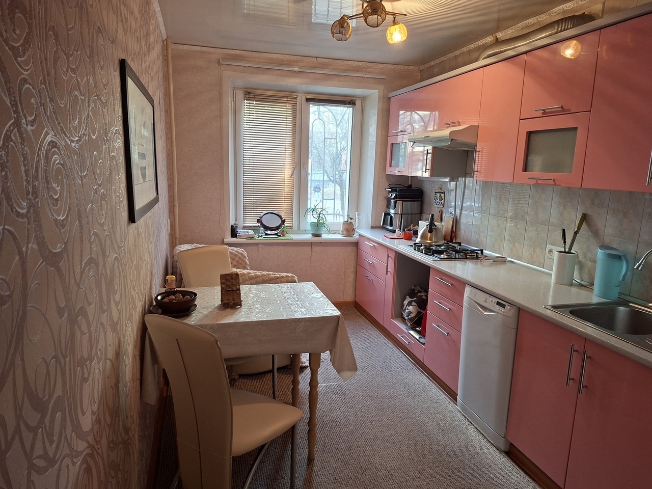 Продаж 4-кімнатної квартири 80 м², Березинська вул., 35