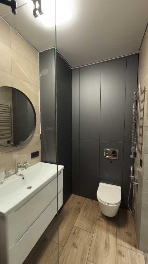 Продаж 5-кімнатної квартири 135 м², Миколи Гулака вул., 4