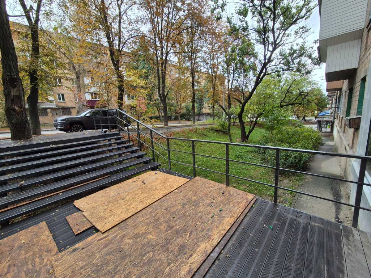 Аренда другого торгового помещения 50 м², Червонопільська, 13/16