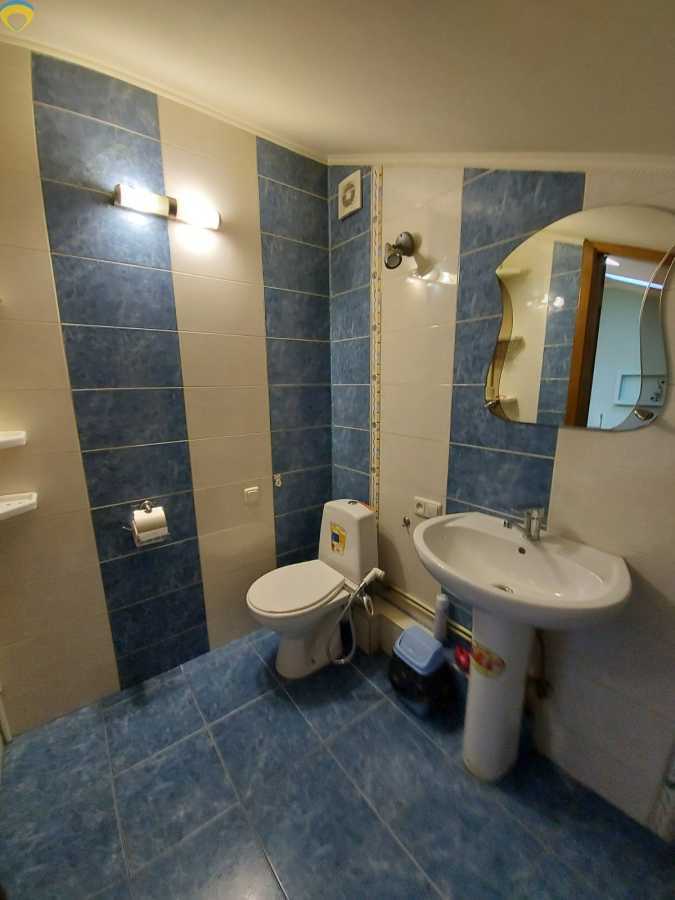 Продаж 2-кімнатної квартири 75 м², Греческая вул.