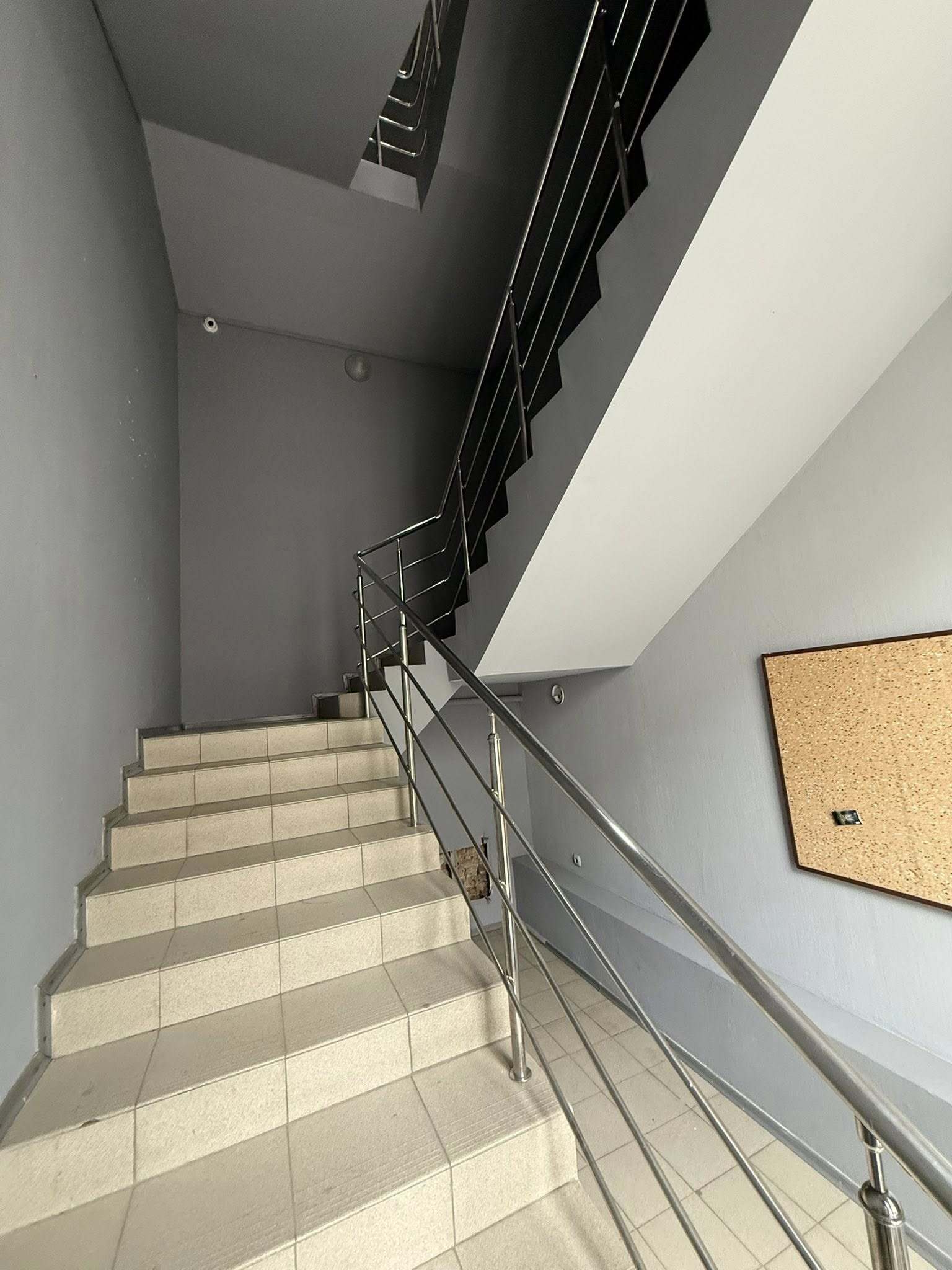 Аренда помещения свободного назначения 100 м², Андрея Фабра ул., 2