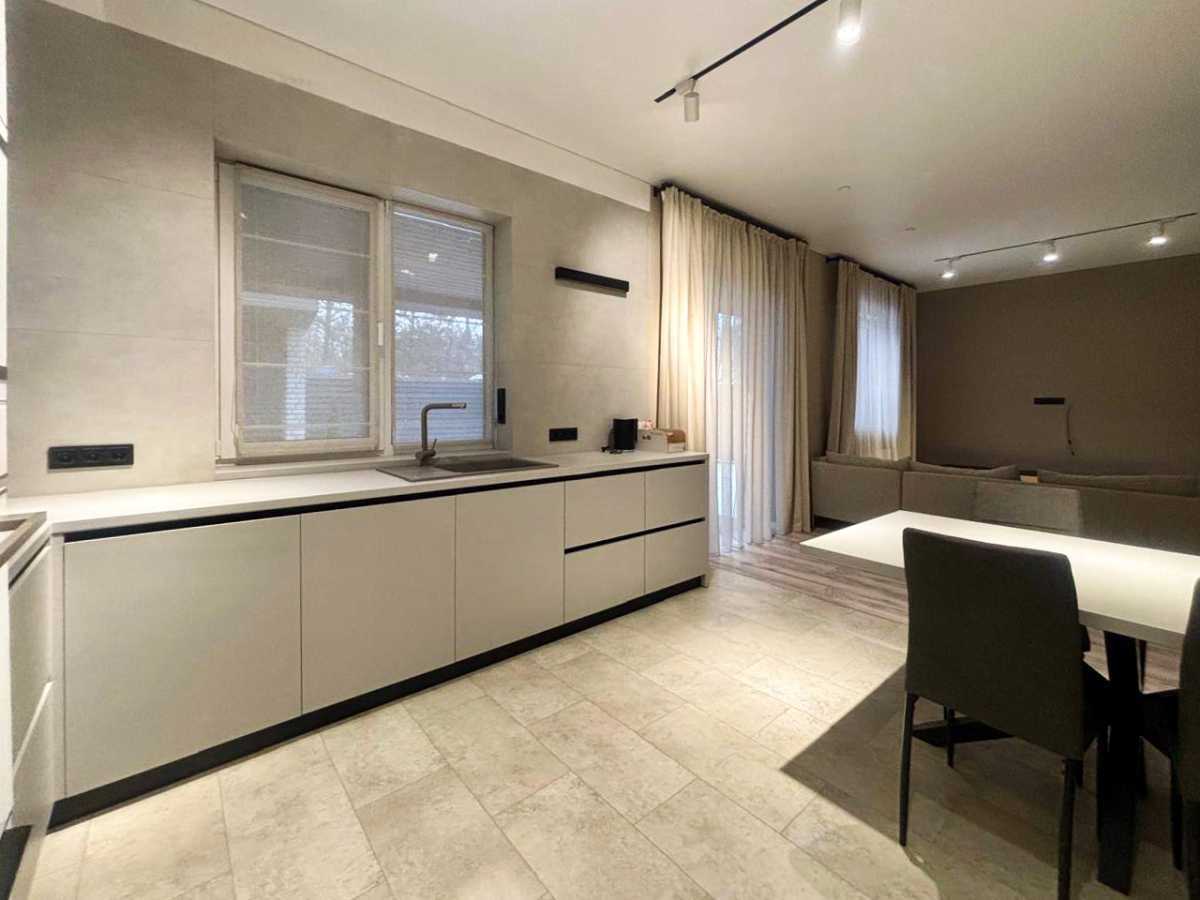 Продаж котеджу 96 м²