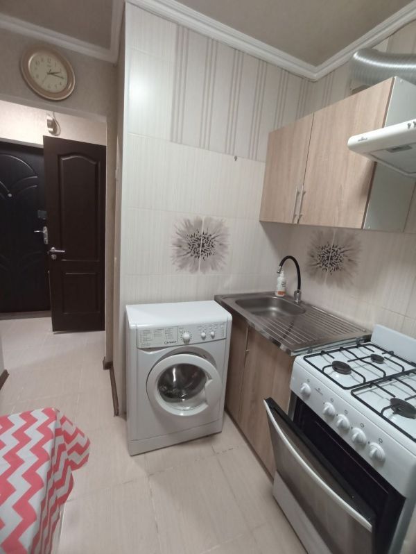Продаж 1-кімнатної квартири 222 м², Маршала Малиновського вул., 18