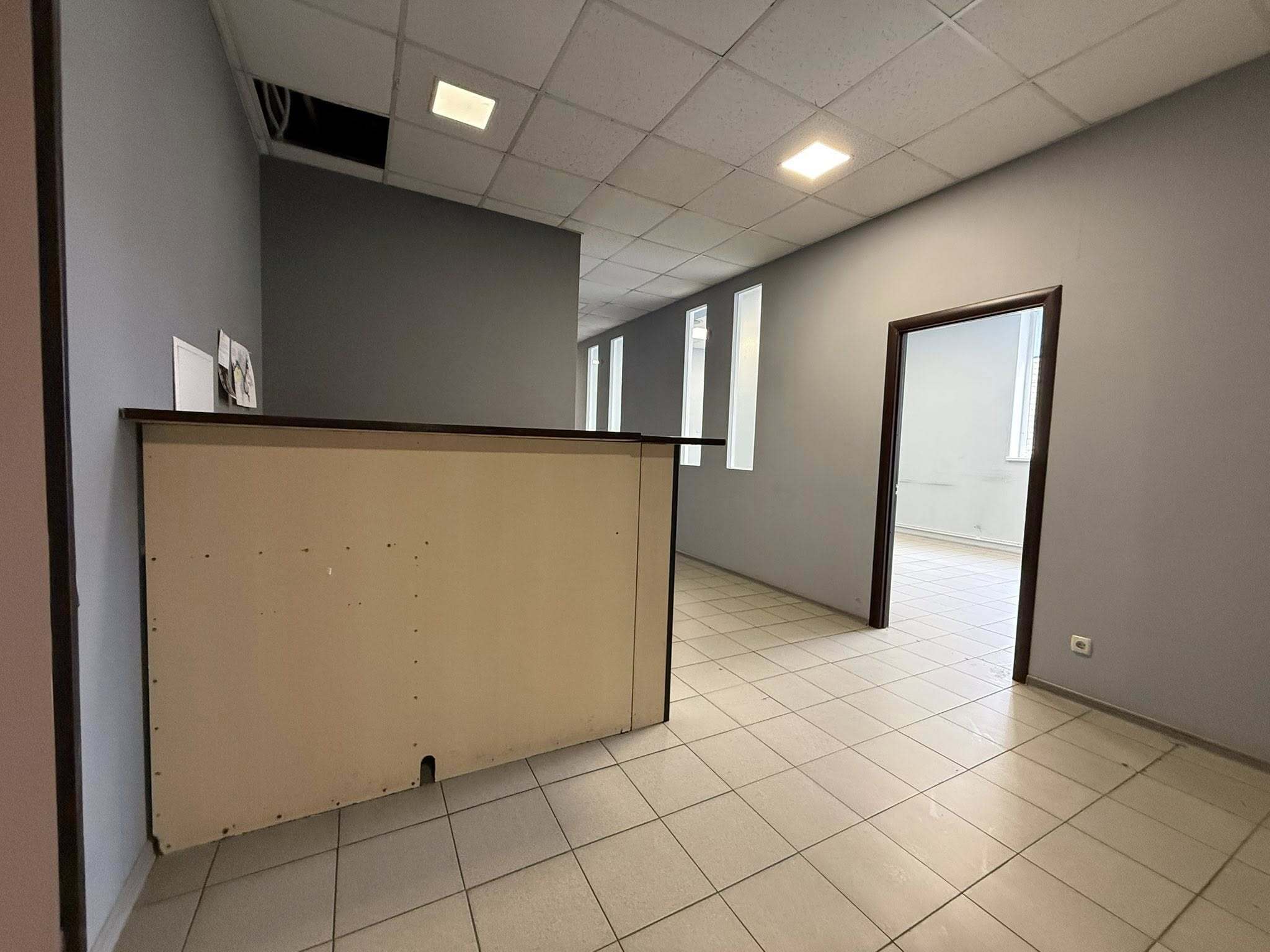 Аренда помещения свободного назначения 520 м², Андрея Фабра ул., 2