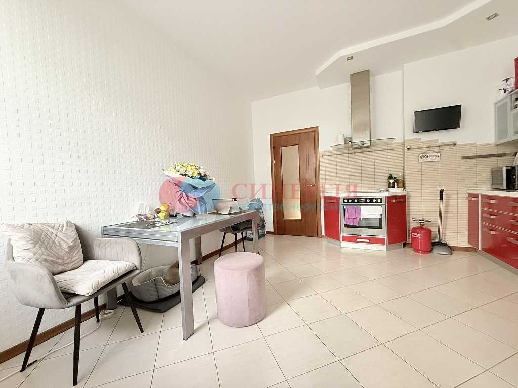 Продаж 3-кімнатної квартири 128 м², Почайнинська вул., 70