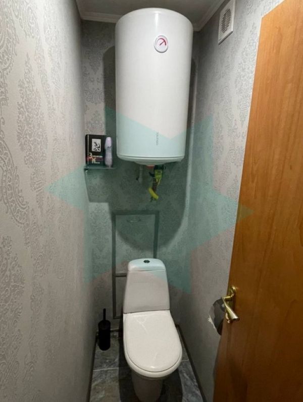 Продажа 3-комнатной квартиры 69 м², Семафорная ул.