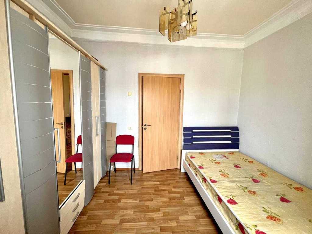 Продаж 2-кімнатної квартири 50 м², Декабристів вул.