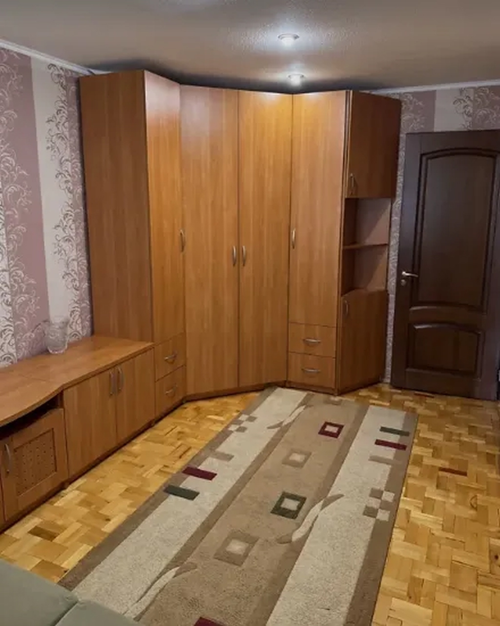 Продажа 3-комнатной квартиры 70 м², Рабочая ул., 65